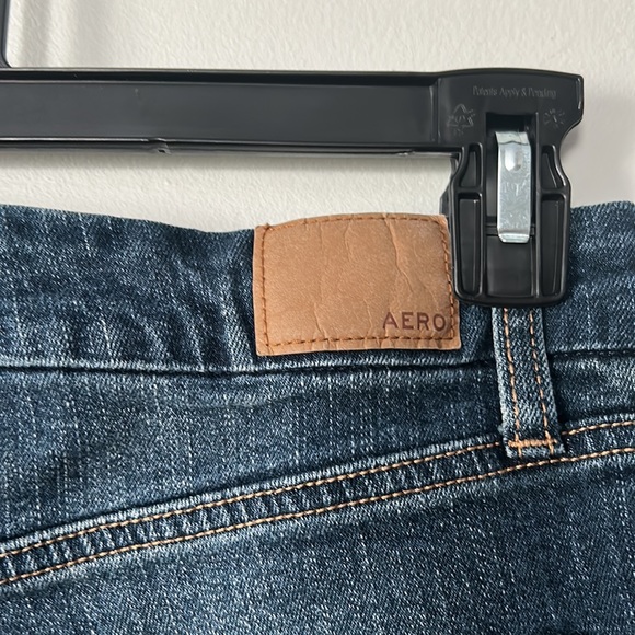 AERO denim shorts. High rise curvy MIDI-3” size 4 - Picture 5 of 6